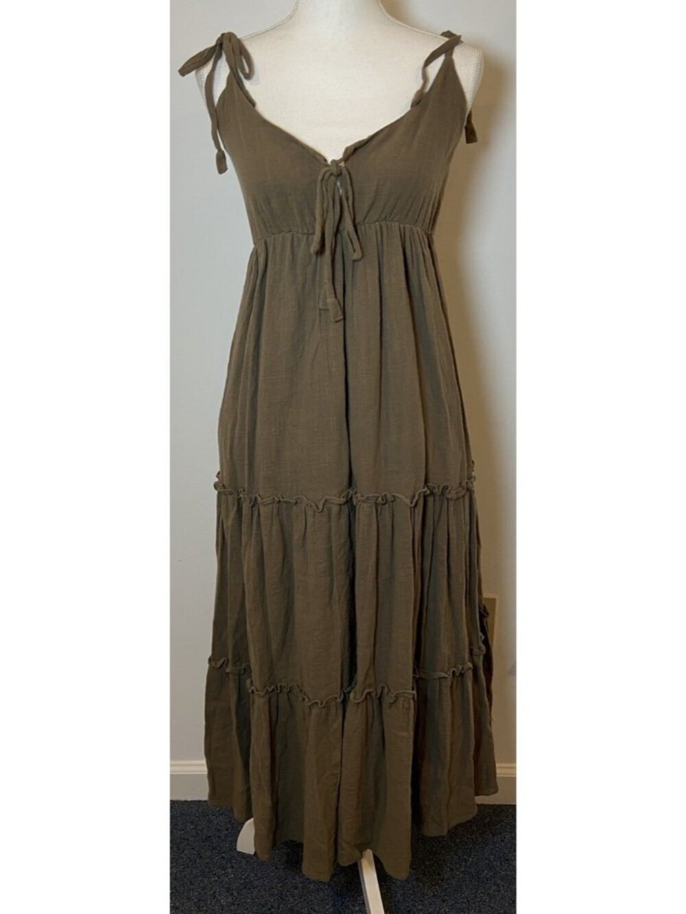 NWT The Home Holiday Stacey Maxi Dress Brown Size Small S 4 New